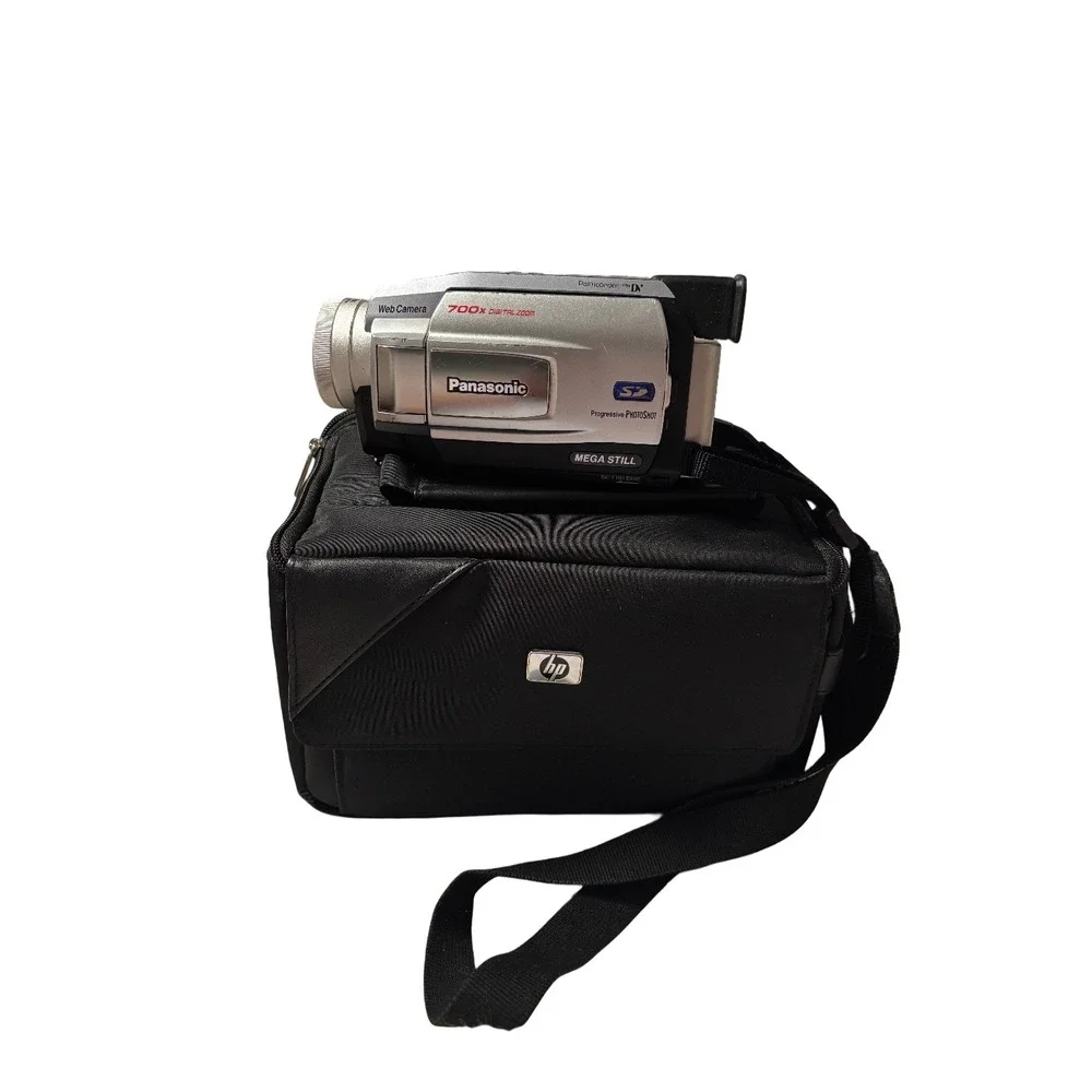 Panasonic‎ PV-DV102D Digital Zoom Video Recorder w HP Carrying Case Untested
